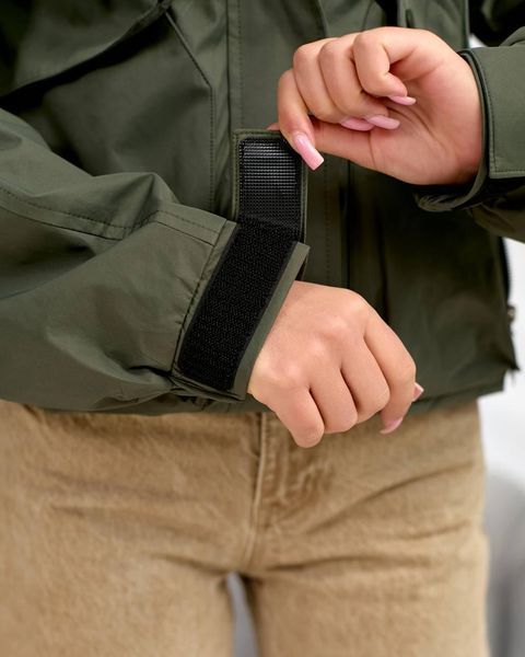 Жіноча вітровка з капюшоном (S&ndash;3XL)Стильна та практична вітровка &mdash; ідеальний вибір для міжсезоння та прохолодних днів. Модель поєднує сучасний дизайн і функціональність, забезпечуючи комфорт у будь-яку погоду.🔹 Особливості моделі:< А5822 фото